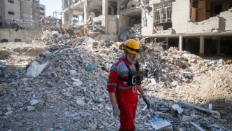 观察｜脆弱休战下的美以伊三方：“嘴炮”不停，备战不止