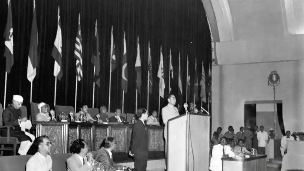 历史上的今天｜1955年4月17日，周恩来总理率中国代表团参加万隆会议