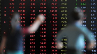 A股沖高回落：滬指4000點(diǎn)得而復(fù)失，動(dòng)力電池產(chǎn)業(yè)鏈爆發(fā)