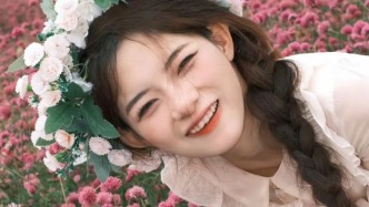 00后腦癱女孩做美妝博主，幫家里還債40余萬(wàn)，網(wǎng)友：她好美，像天使