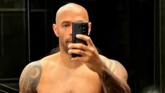 自律！前法國球星亨利身材依舊保持在巔峰狀態(tài)