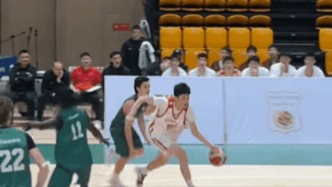 中國(guó)籃協(xié)正在核查男籃U18球員年齡存疑一事