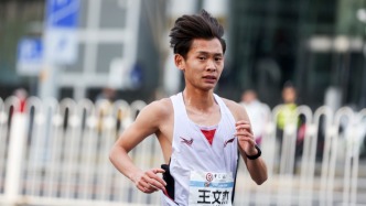 1小时1分15秒，王文杰刷新国内男子半马最好成绩