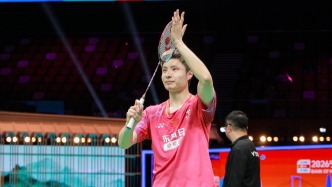 決賽零封“黑馬”阿尤什，石宇奇生涯首奪亞錦賽男單冠軍