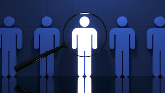 云南農(nóng)信社回應(yīng)招聘被質(zhì)疑“蘿卜崗”：取消“運(yùn)動(dòng)員”及身高等要求