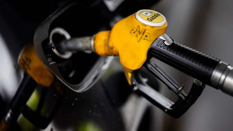 美國(guó)計(jì)劃封鎖霍爾木茲海峽，國(guó)際油價(jià)大幅上漲