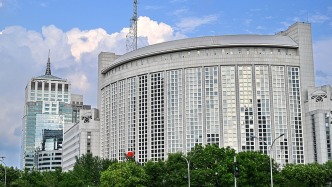 日舰将参与美菲军演，外交部：日本应在军事安全领域谨言慎行