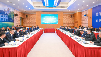 “科技之城”遇上“百年復(fù)旦”：一場(chǎng)跨越千里的“硬核”攜手