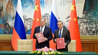 王毅同俄羅斯外長(zhǎng)拉夫羅夫會(huì)談