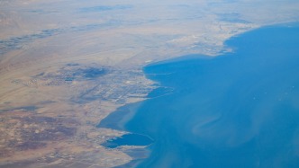 上万美军人员正在执行封锁进出伊朗港口船只的任务