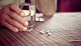 國(guó)家醫(yī)保局：積極推動(dòng)同一藥品在不同渠道的價(jià)格信息更加公開(kāi)透明，引導(dǎo)不同渠道公平合理定價(jià)