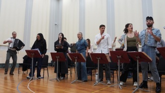 老朋友在舞臺(tái)上重逢，音樂(lè)劇“大彗星”歸來(lái)