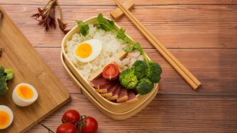 带饭上班，如何兼顾营养与安全丨吃出健康来