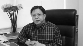 63歲絲芭傳媒創(chuàng)始人王子杰因突發(fā)心源性疾病逝世，曾創(chuàng)立女子偶像組合SNH48