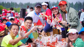 读懂城市｜10吨小龙虾宴请全国马拉松跑友，潜江打的什么算盘？