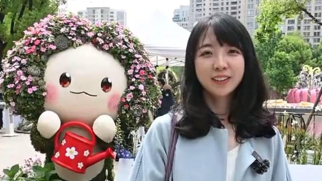 旋轉(zhuǎn)木馬、情緒花園……上海市中心這場花展把治愈和浪漫拉滿