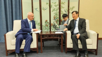 中国政府中东问题特使翟隽会见英国驻华大使，重点就伊朗局势交换意见