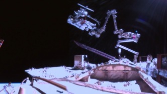 神二十一乘組圓滿完成第三次出艙，在軌駐留時間延長約1個月