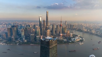 人民日?qǐng)?bào)頭版聚焦浦東：積極打造社會(huì)主義現(xiàn)代化建設(shè)引領(lǐng)區(qū)