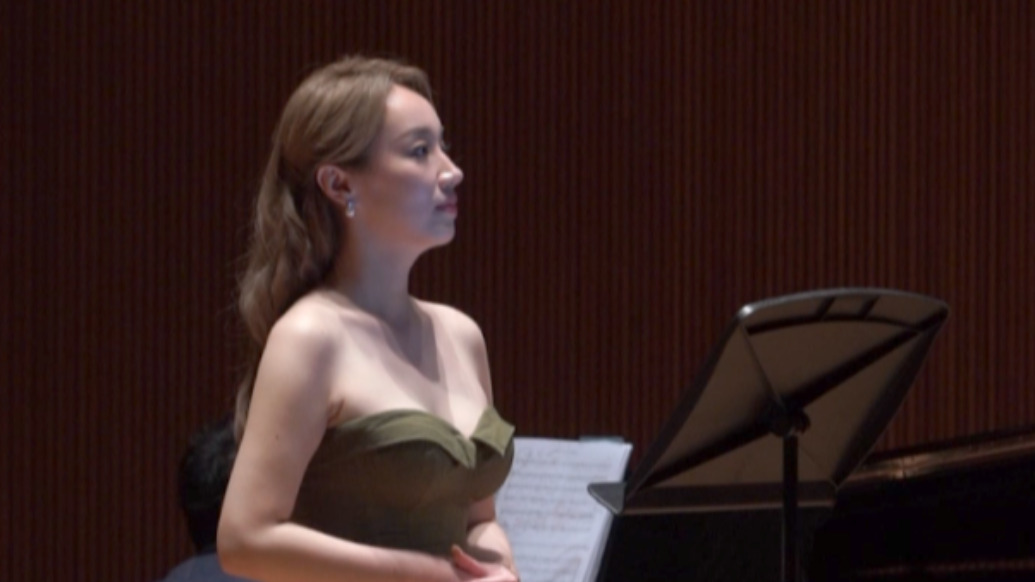 听女中音吴虹霓演唱《吕克特之歌》