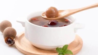 甲狀腺出問題，臉先“報(bào)警”！這5個(gè)面部信號(hào)，警惕甲減加重