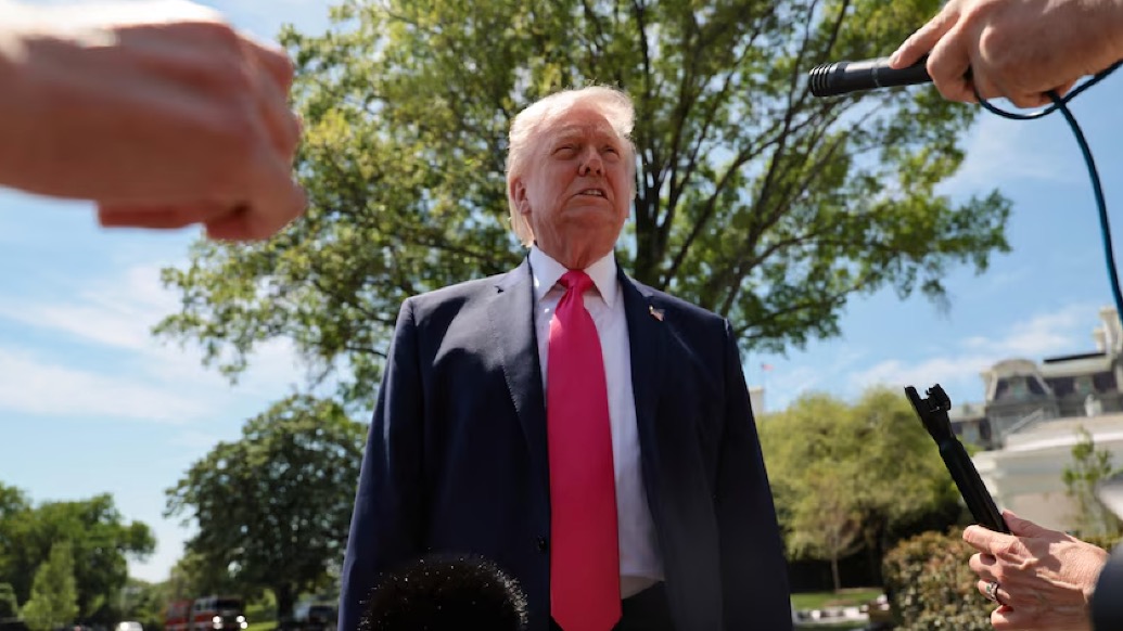 霍尔木兹海峡重陷封锁，特朗普：伊朗无法要挟美国