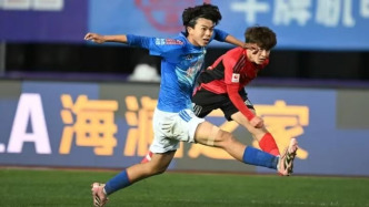 “蘇超”首輪比賽“誰先進(jìn)球誰勝”，是因為年輕隊員不會踢逆風(fēng)球？