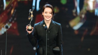 2026香港金像奖：梁家辉五封影帝，舒淇入行30年拿新人奖