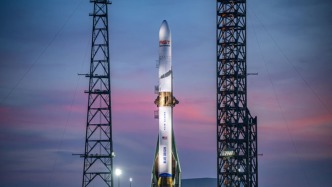 美發(fā)射翻新“新格倫”運(yùn)載火箭并成功回收一級箭體