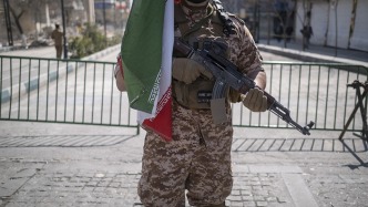 伊朗抓捕逾百名涉恐人员，查获3000余件武器