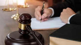 排污許可證批復后多次變更，西雙版納州生態(tài)環(huán)境局被訴案二審開庭