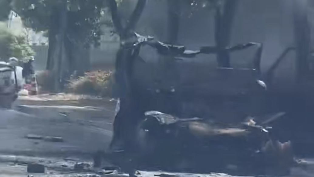 湖北宜昌一货车自燃，警方：未造成人员伤亡