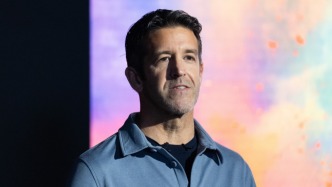 蘋果宣布特努斯將接替庫克擔(dān)任CEO，9月1日起生效