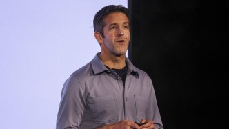 蘋果庫克時代即將落幕：接替者特努斯是誰？會帶來哪些改變？