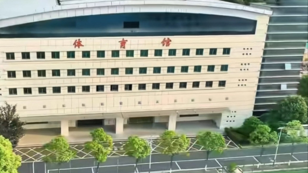  学生实习住8人寝近百人共用4个水龙头，湖北涉事职校回应