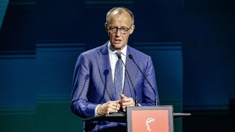 德國(guó)總理：與特朗普打好交道很難