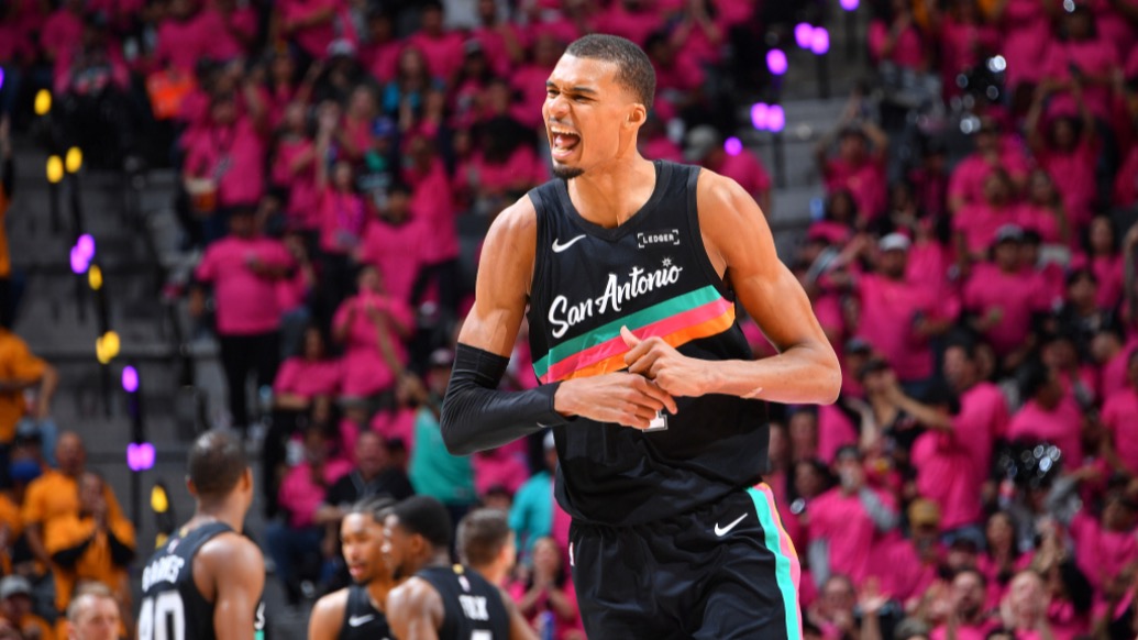 文班亚马成为NBA历史最佳防守球员奖项的首位全票当选者