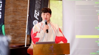 武磊對年輕一代寄予厚望，鼓勵大家走出去