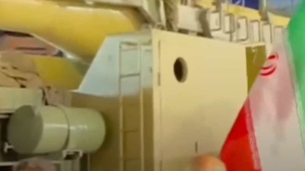 伊朗公开展示“卡德尔”导弹等武器，曾多次用以打击美以