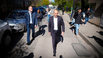 欧尔班要下台了，但保加利亚又选出个“新欧尔班”？