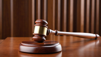 農(nóng)貿(mào)店老板被控殺妻案一審宣判：被判死緩，當庭上訴