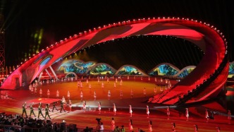 第六屆亞洲沙灘運(yùn)動(dòng)會(huì)在三亞開幕，諶貽琴出席并宣布開幕