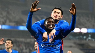 申花2比0擊敗海牛贏得四連勝，密集賽程需防控核心球員傷病