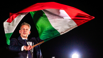 匈牙利新政府的危险航程：从“渡船之国”回归“西方之国”？