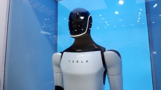 特斯拉人形機器人規(guī)劃百萬臺級產(chǎn)線，馬斯克稱最早7月投產(chǎn)