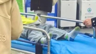 幼童候診時(shí)不慎意外墜落，重慶醫(yī)科大學(xué)附屬兒童醫(yī)院通報(bào)