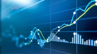 中際旭創(chuàng)蟬聯(lián)主動(dòng)權(quán)益基金頭號(hào)重倉(cāng)股，藥明康德頂替寒武紀(jì)躋身前十