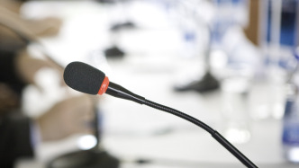 上海靜安一居民建筑發(fā)生火情：火勢已撲滅，無傷亡