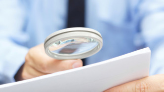 “烏龍法規(guī)”引發(fā)關注，央媒：“空氣法”荒唐劇映照形式主義積弊