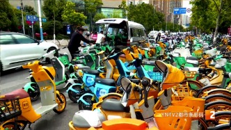 不到200米路段塞200多辆共享单车：昆明被“围堵”的商圈